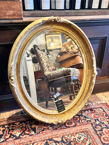 Antique Victorian Oval Gilt Frame