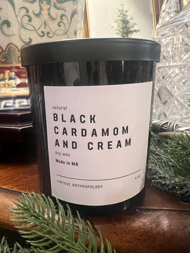 Soy Candle “Black Cardamom & Cream”