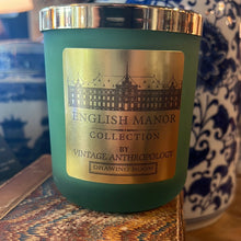 Load image into Gallery viewer, English Manor House Soy Candle Drawing Room