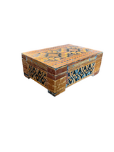 Load image into Gallery viewer, Vintage Handmade inlaid box